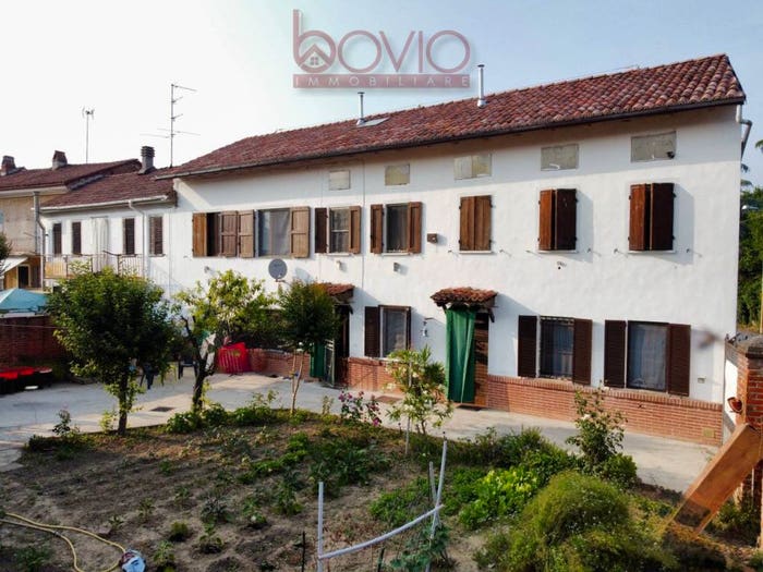 Casa con 6 locali in vendita in Via Corinna Ricaldone, Mirabello Monferrato