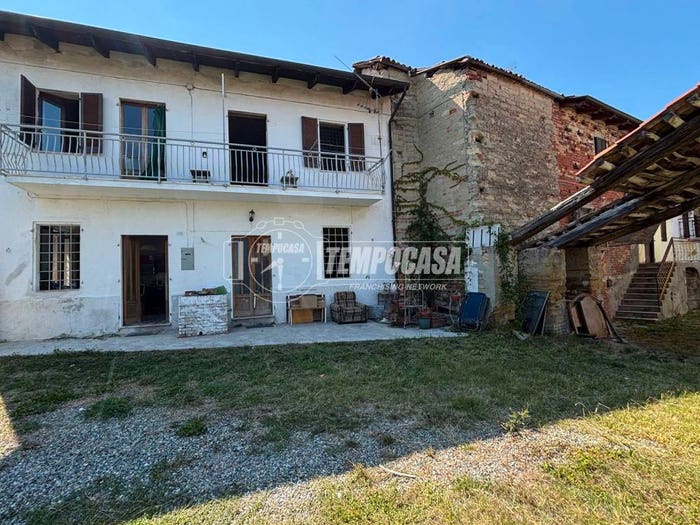 Appartamento con 6 locali in vendita in Via San Sebastiano, Sessana, Gabiano