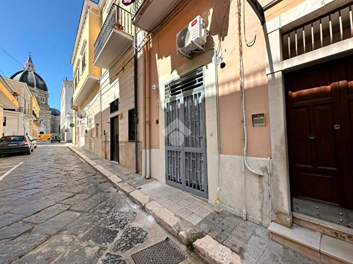Casa trilocale in vendita in Via Ercole, Cerignola