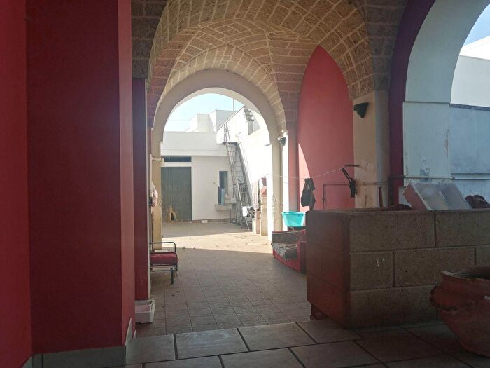 Casa con 5 locali in vendita in Via Goito, Carmiano