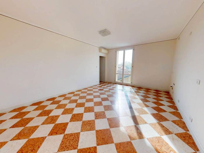 Appartamento trilocale in vendita in Centro, Novi di Modena
