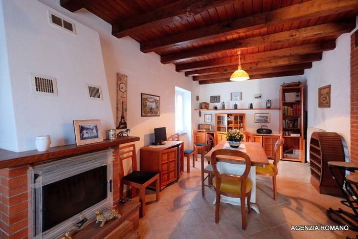 Casa con 6 locali in vendita in Via Montenotte, Pontinvrea
