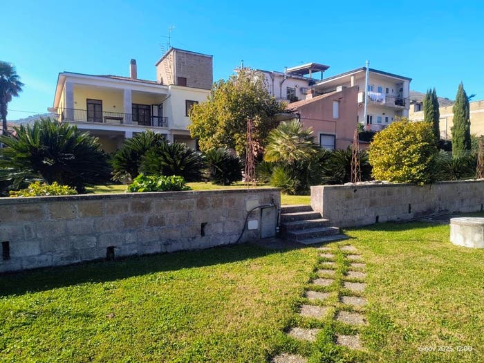 Casa con 6 locali in vendita in Via Roma, Moiano