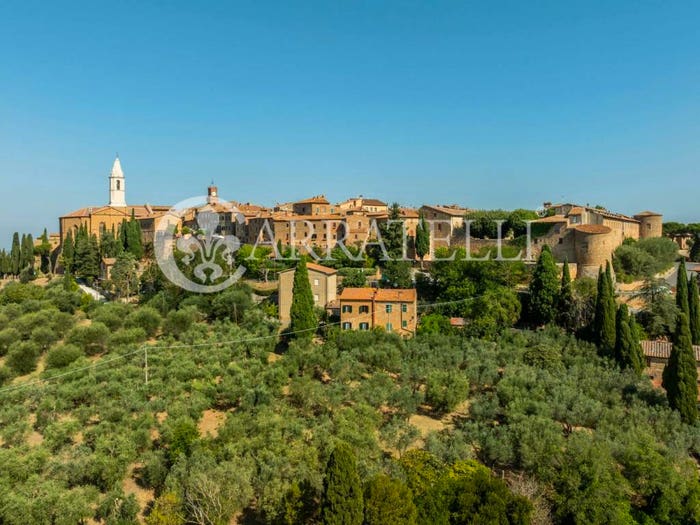 Casa con 6 locali in vendita in Strada Provinciale del Monte Amiata, Centro, Pienza