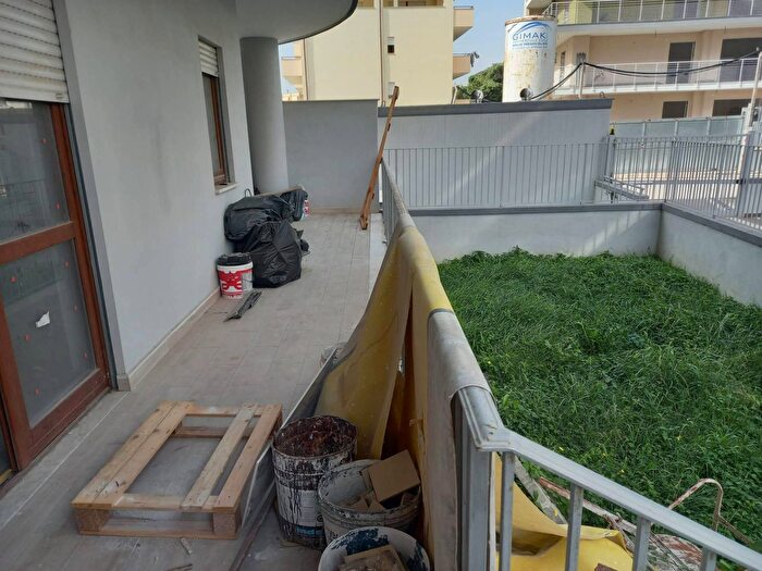 Appartamento trilocale in vendita in Via Trieste, San Nicola La Strada