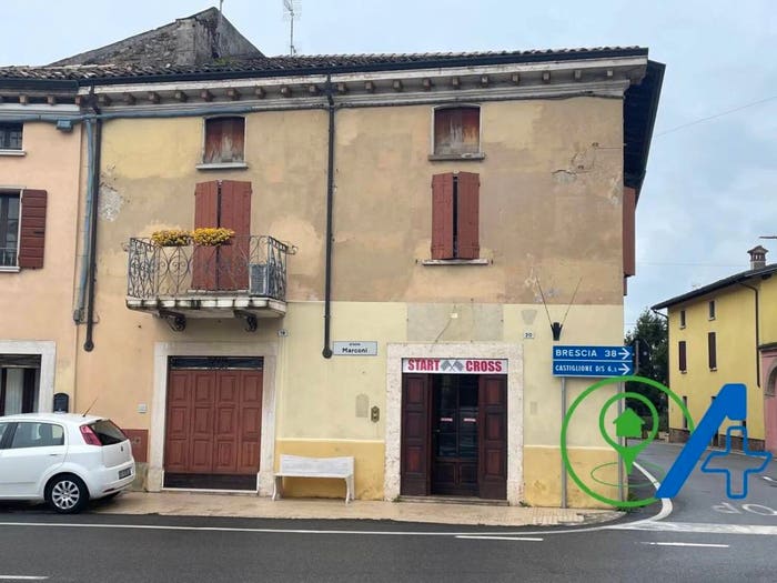 Casa in vendita in Via Xxiv Giugno, Solferino