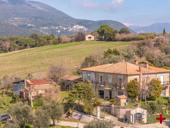 Casa con 5 locali in vendita in Via San Savino, Centro, Torri in Sabina