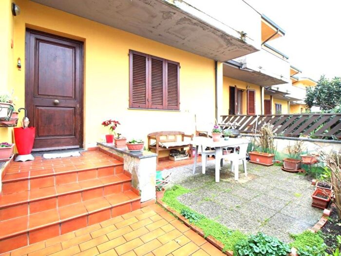 Casa quadrilocale in vendita in Via Marco Polo, Centro, Monsummano Terme
