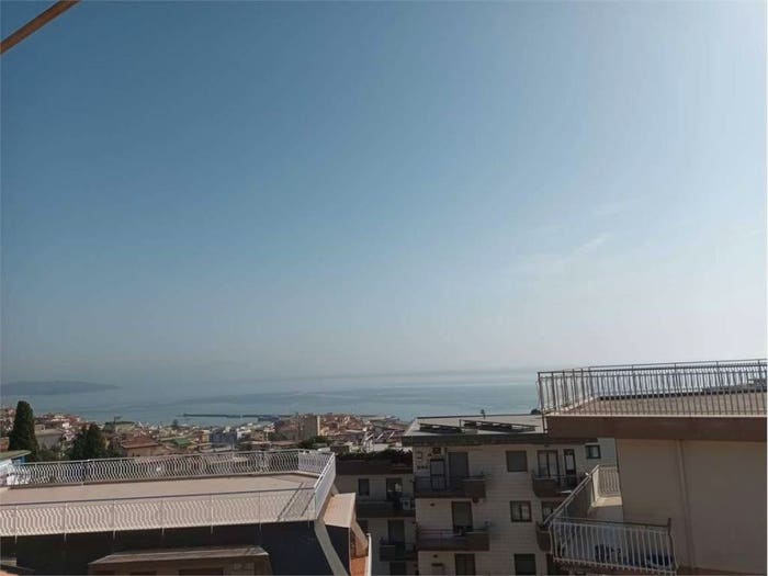 Casa con 6 locali in vendita in Formia