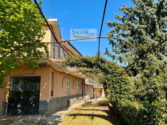 Casa con 6 locali in vendita in Via Maestra Riva, Riva di Pinerolo, Pinerolo