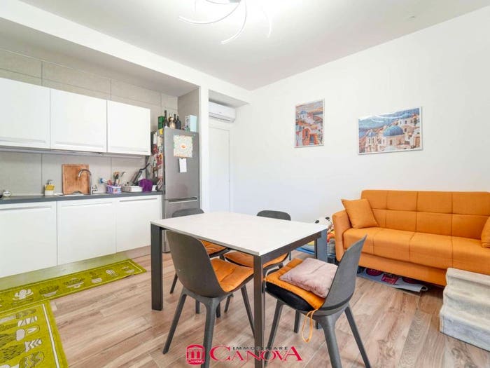 Appartamento trilocale in vendita in Via Palestro, Borghi, Como