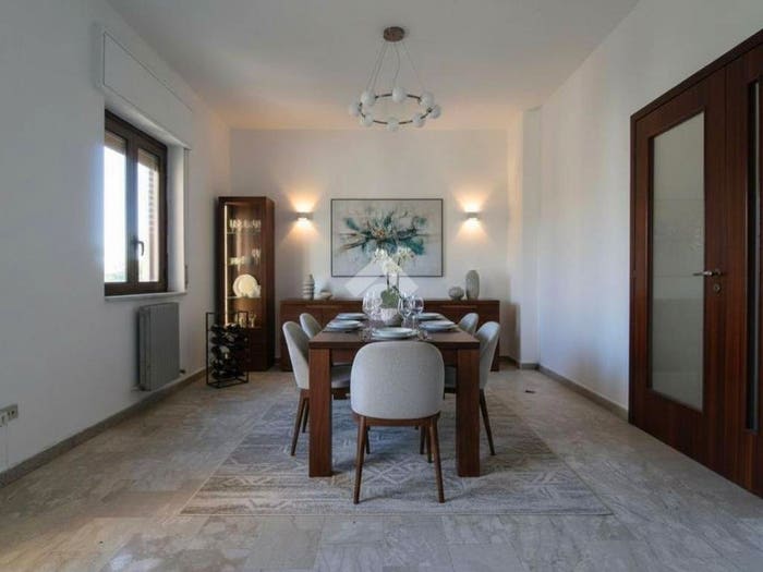 Appartamento trilocale in vendita in Via Eduardo De Filippo, Centro, Isola di Capo Rizzuto