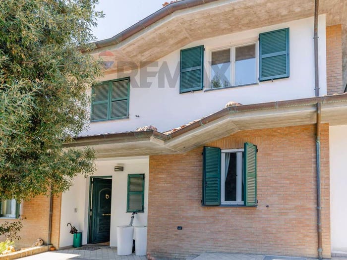 Casa con 6 locali in vendita in Centro, Castelfidardo