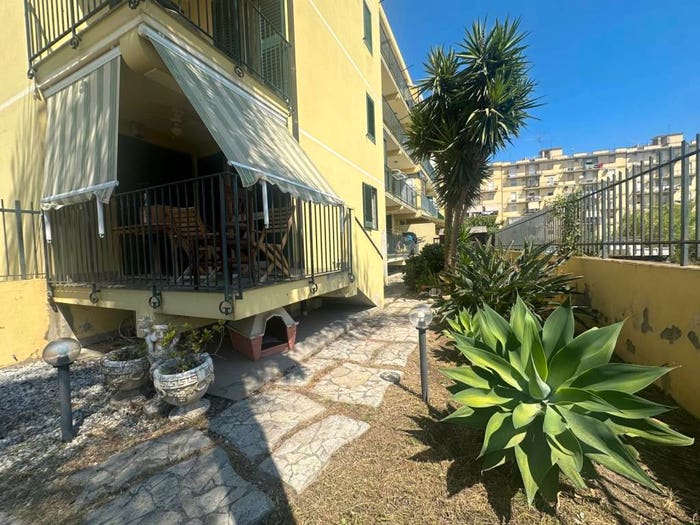 Appartamento con 6 locali in vendita in Via San Giovanni, Centro, Milazzo