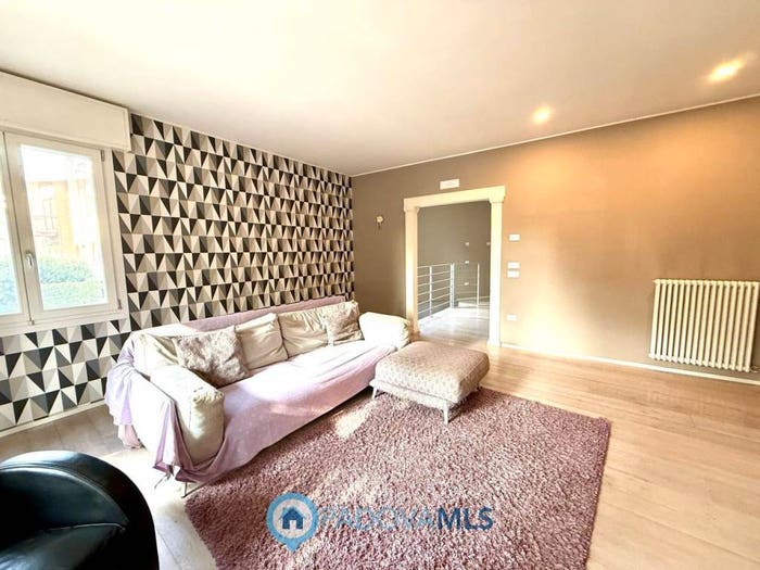 Casa con 6 locali in vendita in via Umago, Santissima Trinità, Padova