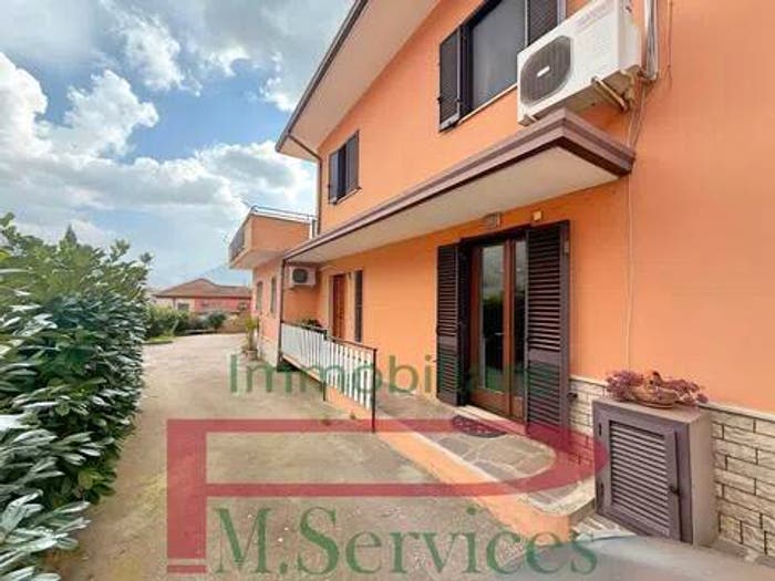 Casa con 6 locali in vendita in Via Vallefiorita, Vallefratta, Castro dei Volsci