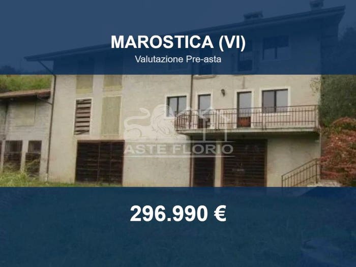 Casa con 6 locali in vendita in Via Pianezzola, Centro, Marostica