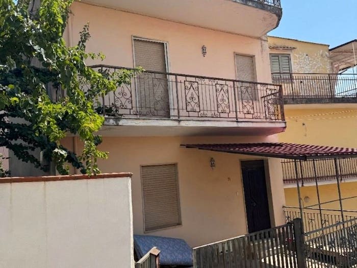 Casa quadrilocale in vendita in Via Monsignor Renato Luisi, Nicastro Sambiase, Lamezia Terme