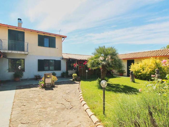 Casa con 6 locali in vendita in SS, Nurallao