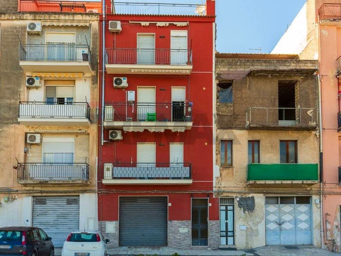 Appartamento quadrilocale in vendita in largo Monreale, Lentini