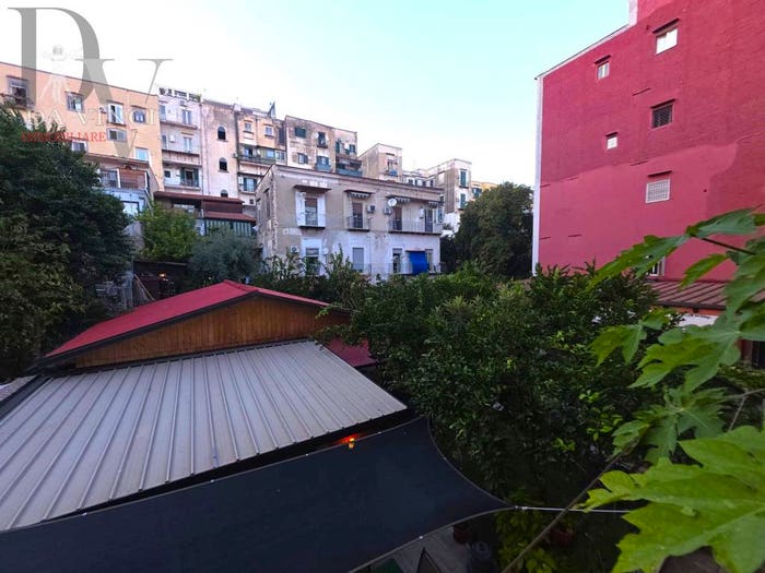 Appartamento quadrilocale in vendita in Vico Minutoli, San Carlo All'Arena, Napoli