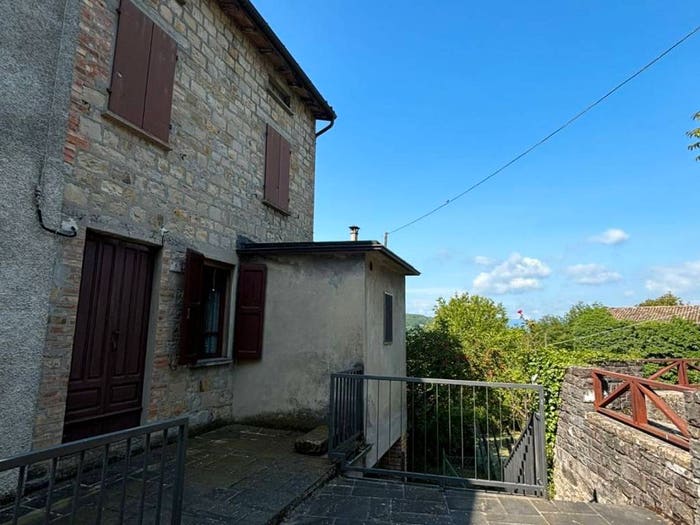 Casa quadrilocale in vendita in Strada San Michele, Terenzo