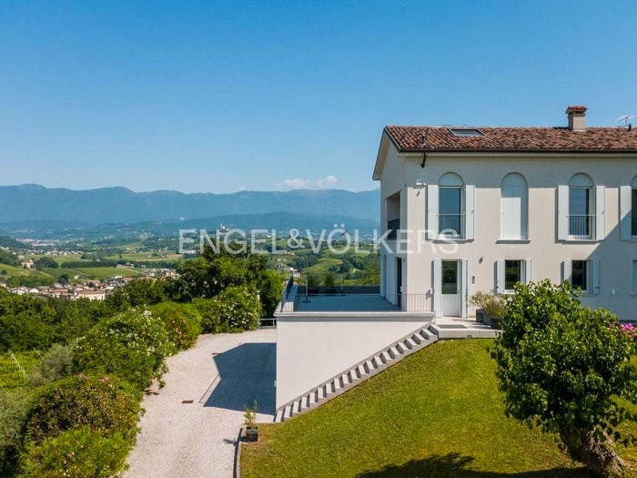 Casa in vendita in Via dei Colli, Centro, Conegliano