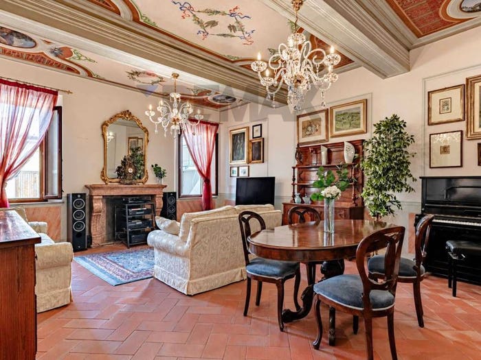 Appartamento quadrilocale in vendita in via Cremonino, Cento Paese, Cento