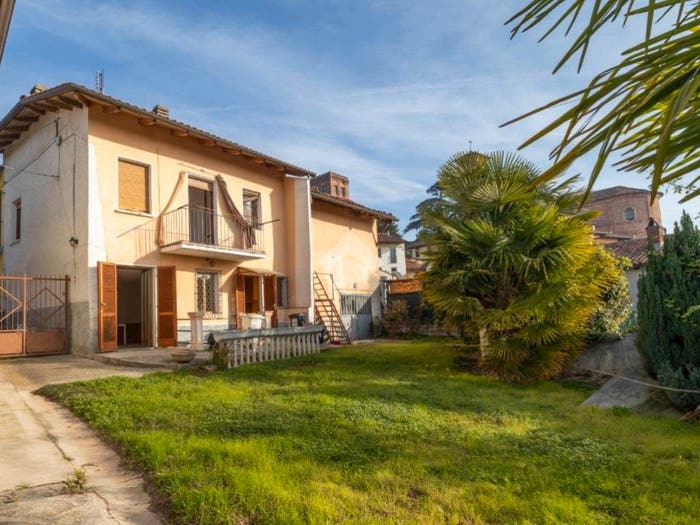 Casa quadrilocale in vendita in Via mario graffi, Centro, Arignano