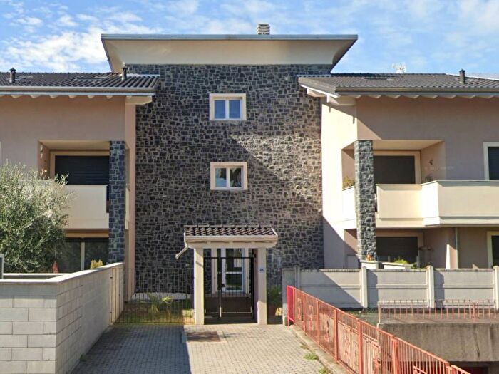 Appartamento con 5 locali in vendita in Via Generale Luigi Cadorna, Centro, Nerviano