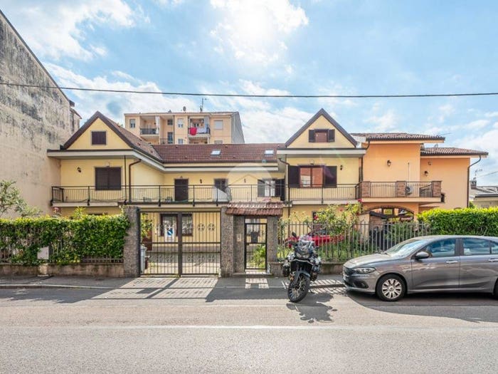 Casa con 6 locali in vendita in Via Sangone, Nichelino