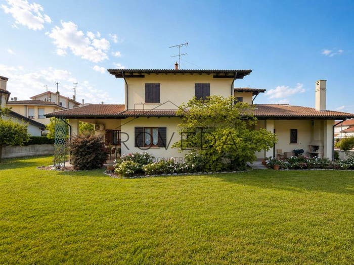 Casa con 5 locali in vendita in Via Fratelli Cervi, Centro, Casier