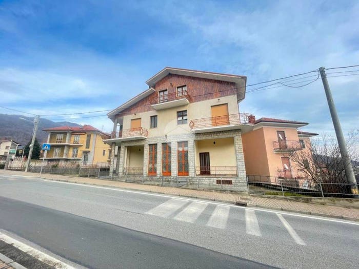 Casa con 6 locali in vendita in Via Selvaggio, Selvaggio, Giaveno