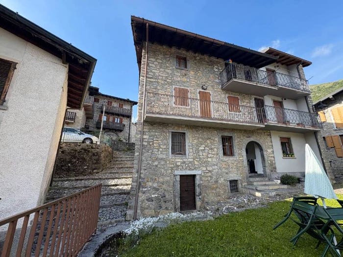Casa con 6 locali in vendita in Via Cantoni, Cantoni D'Oneta, Oneta