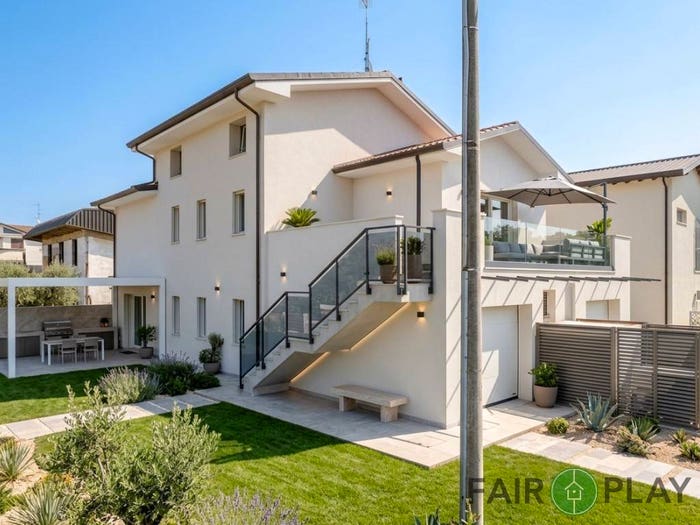 Casa con 5 locali in vendita in VIA DON GIOVANNI POLLINI, Ronco, Forlì
