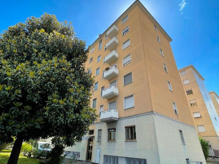 Appartamento trilocale in vendita in Via Antonio Carnevali, Dergano, Milano