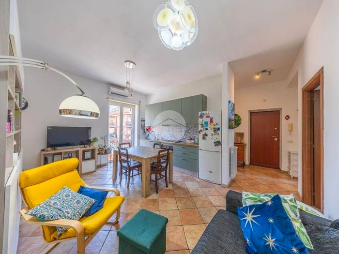 Appartamento trilocale in vendita in Via Giuseppe Verdi, Casacalda Carcibove, Guidonia Montecelio
