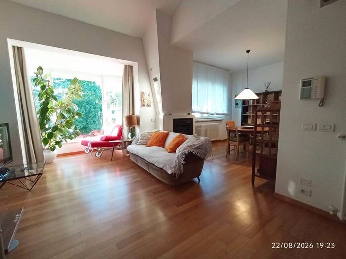 Appartamento trilocale in vendita in Via Roma, Camaiore Paese, Camaiore