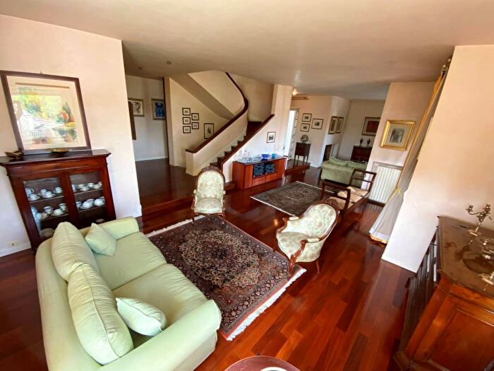 Casa con 6 locali in vendita in Centro, Fermo
