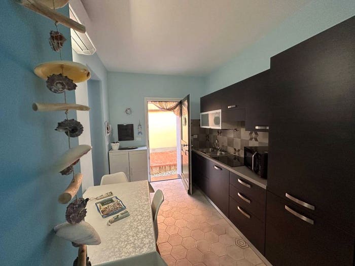 Casa bilocale in vendita in Via Valdenino, Borgio, Borgio Verezzi