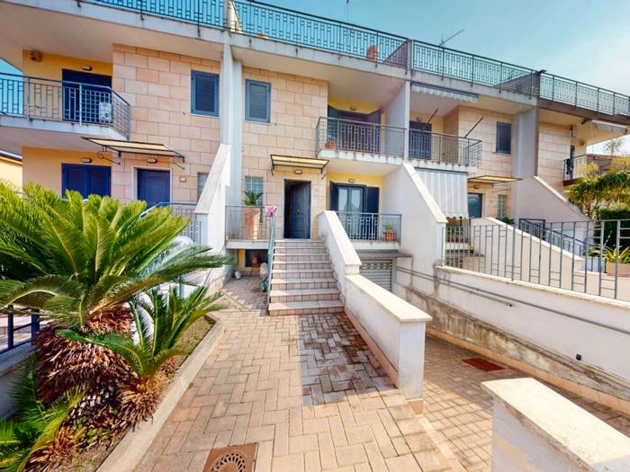Casa quadrilocale in vendita in Viale Giovanni Falcone, Brusciano
