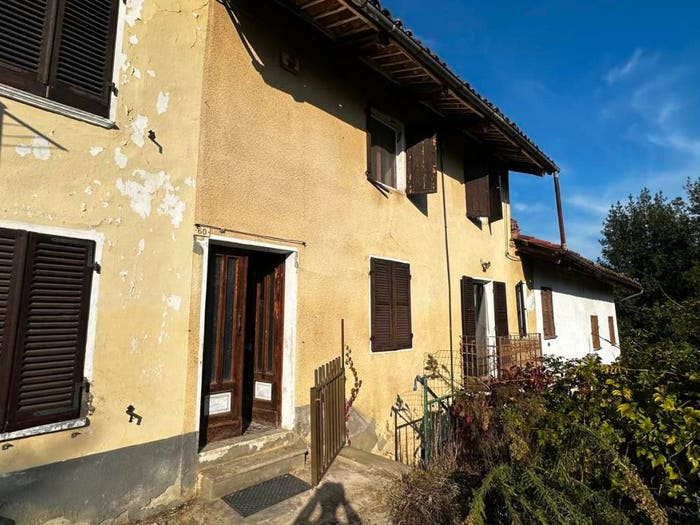 Casa quadrilocale in vendita in Frazione Gorzano, Gorzano, San Damiano d'Asti