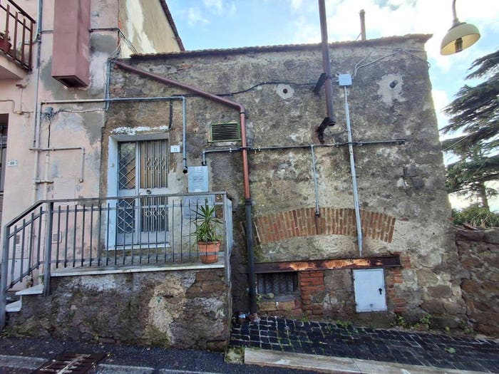 Appartamento trilocale in vendita in Via Borgo San Giovanni, Centro, Lanuvio