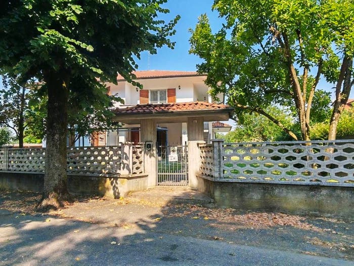 Casa con 6 locali in vendita in Via Salvador Allende, Pontecurone