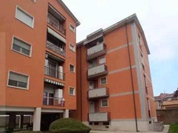 Appartamento trilocale in vendita in Via Luigi Canonica, Abbiategrasso