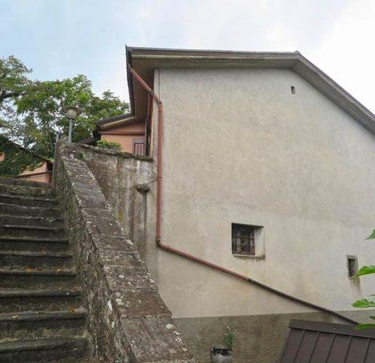 Casa con 5 locali in vendita in Via Il Costello, Mulazzo