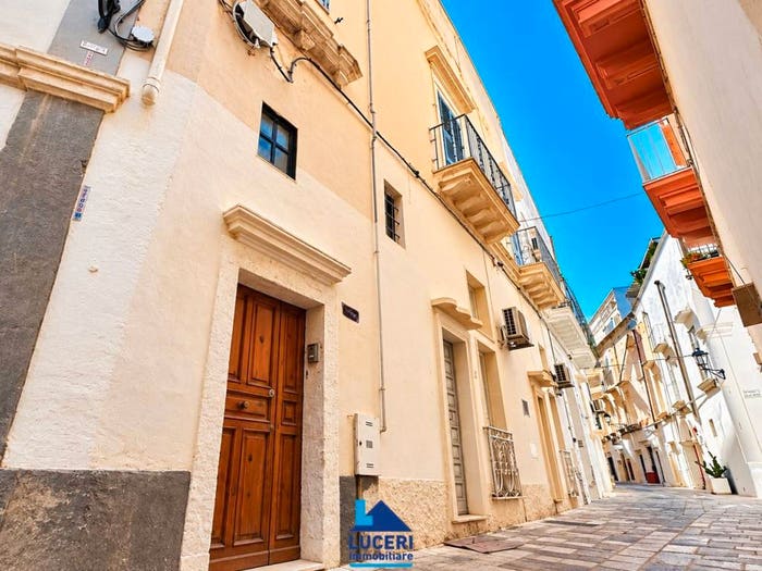 Casa con 6 locali in vendita in Via Antonio Roncella, Centro Storico, Gallipoli