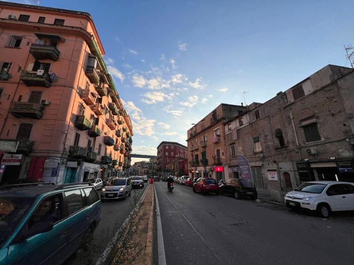 Appartamento trilocale in vendita in Calata Capodichino, Capodichino, Napoli