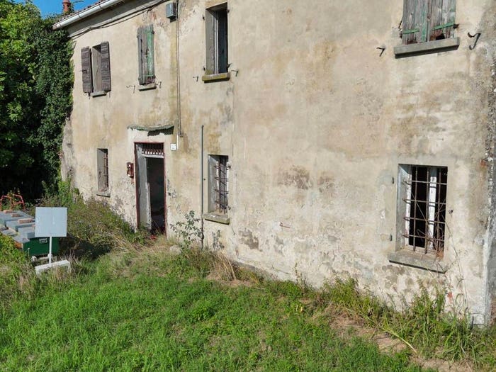 Casa con 6 locali in vendita in Via Due Torri, Pontegradella, Ferrara
