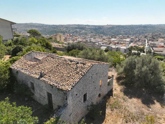 Casa quadrilocale in vendita in Modica Alta, Modica